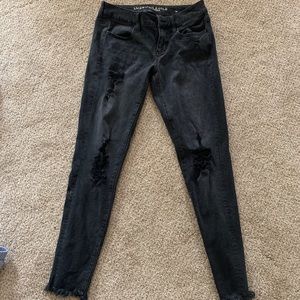 Black ripped skinny jeans
